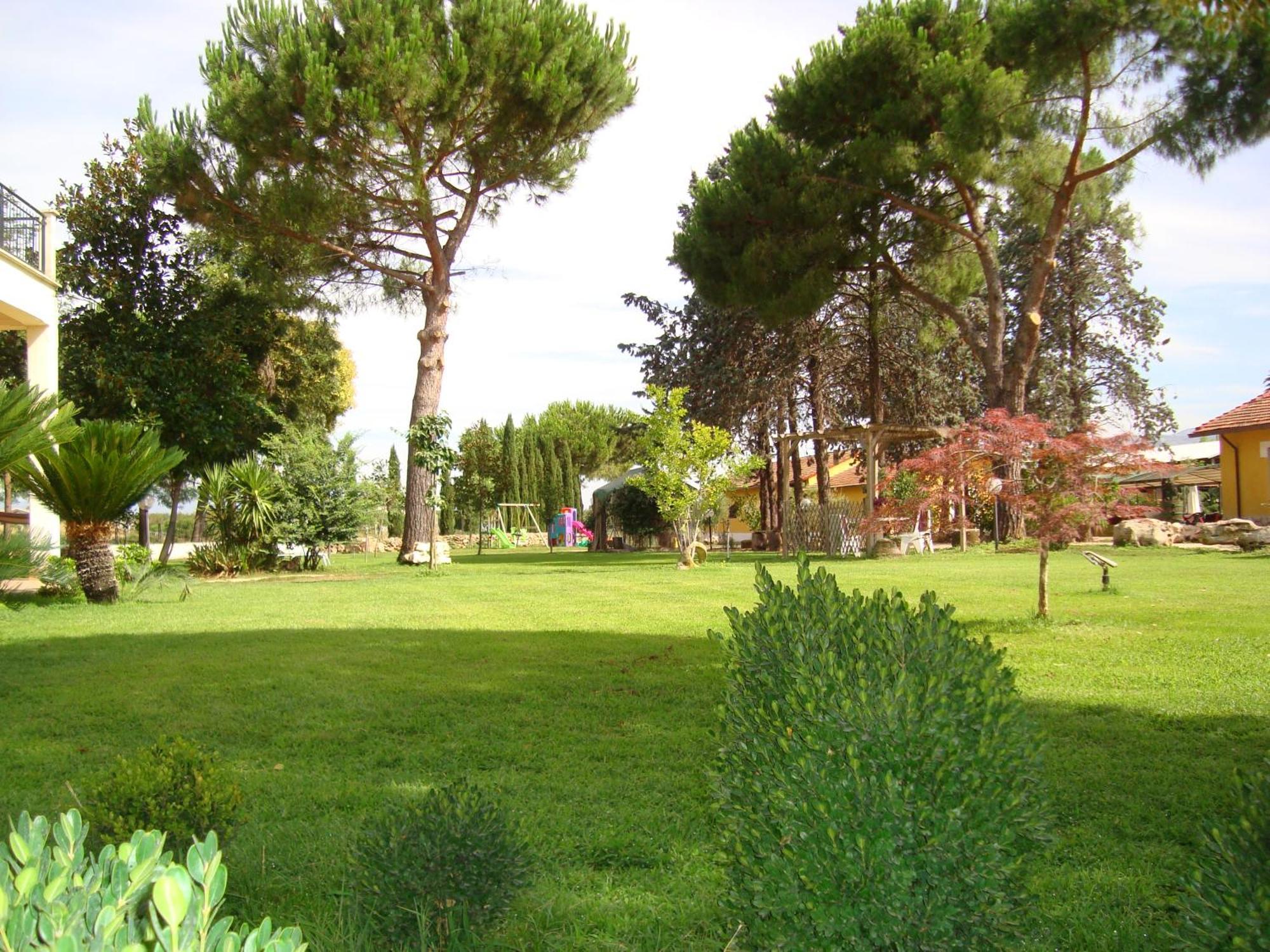 Agriturismo Ali E Radici Чистерна ди Латина Екстериор снимка